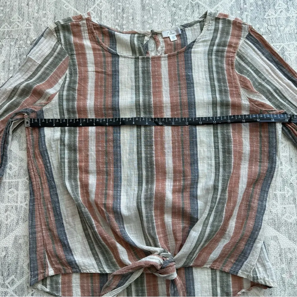 T. Rose Striped Tie Front Linen Bubble Sleeve Scoop Neck Keyhole Back Top Size S Purple - Image 7