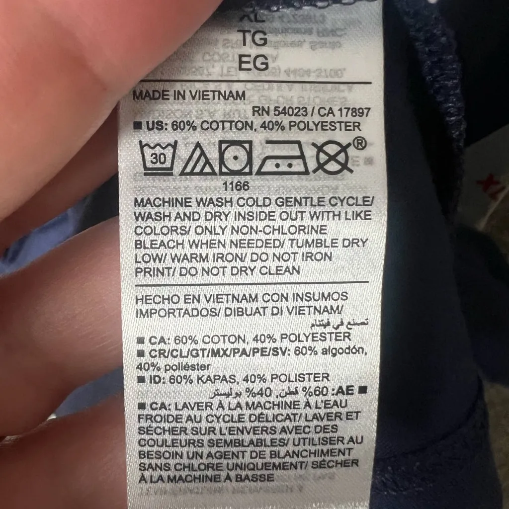 Old‎ Navy Woman Size XL Navy Blue American Flag NWT Tank Top - Image 3