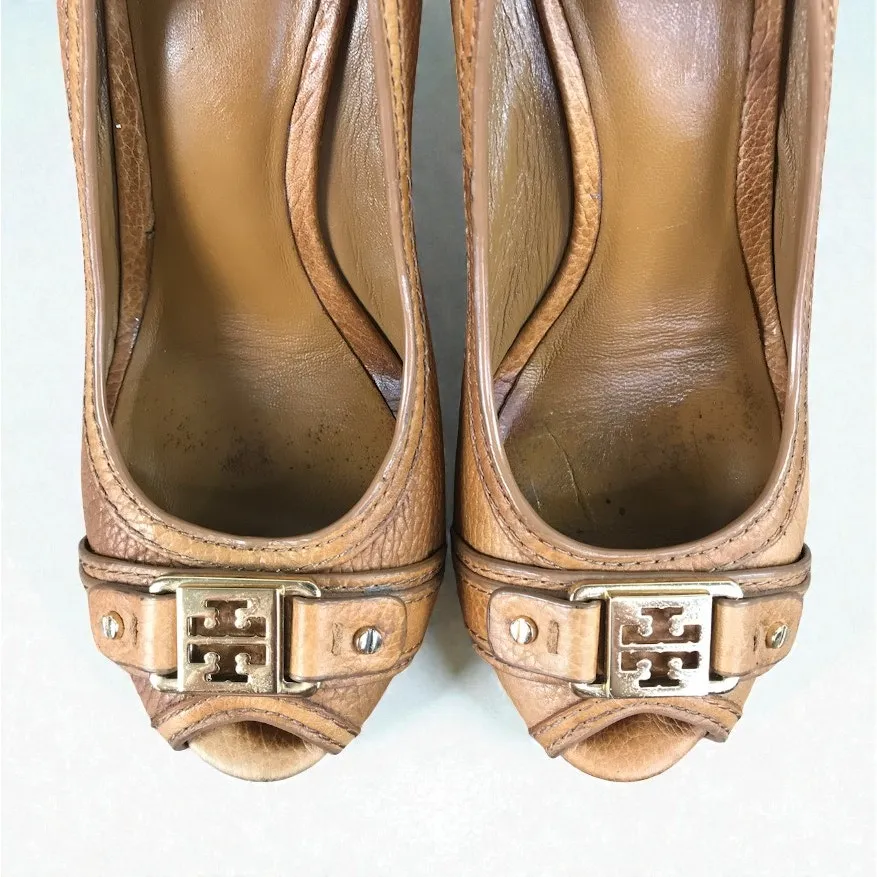 TORY BURCH Carnell Peep Toe Pebble Leather Wedge Pumps Sz 7M Brown Elegant Party - Image 4