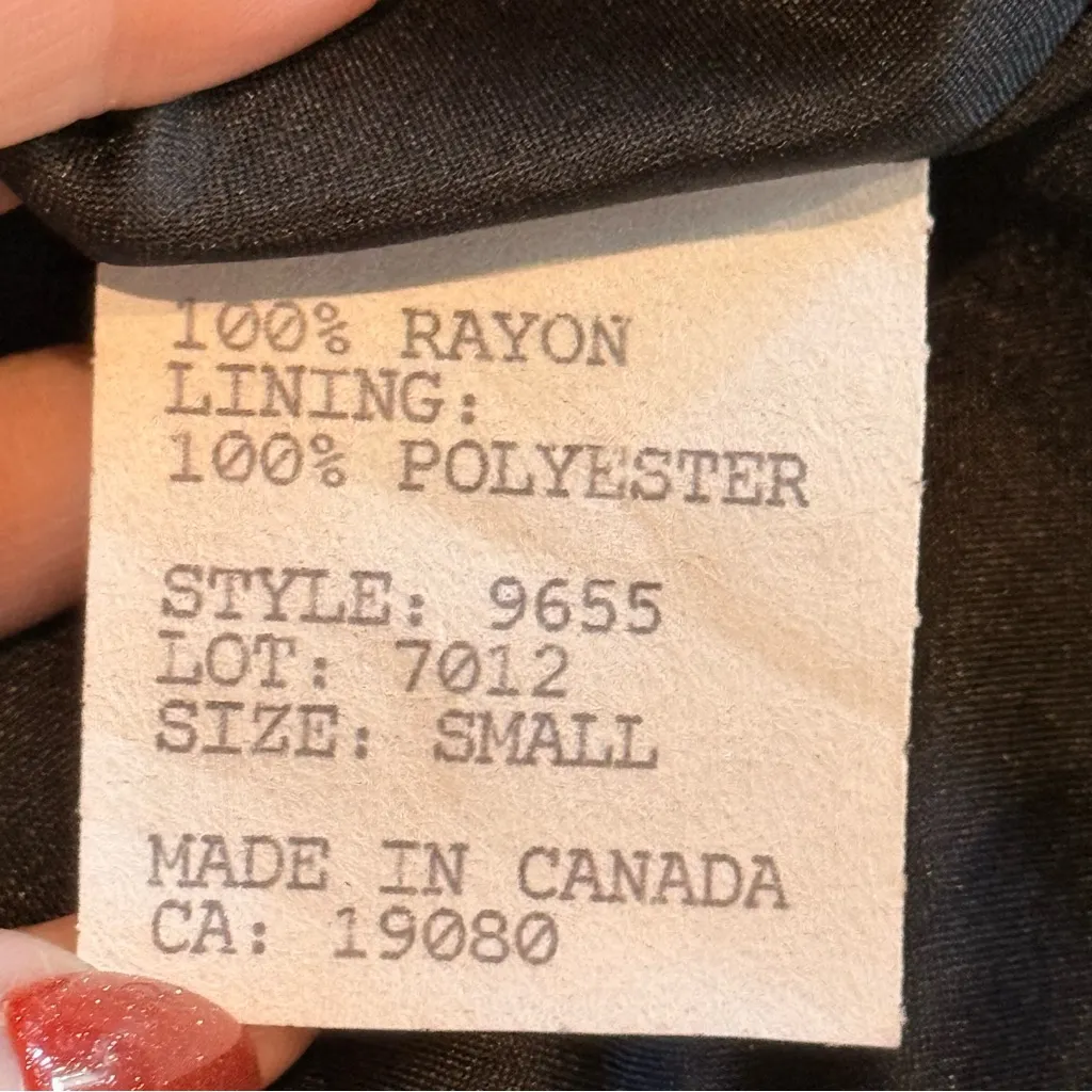 Elegant Floral A - Image 10