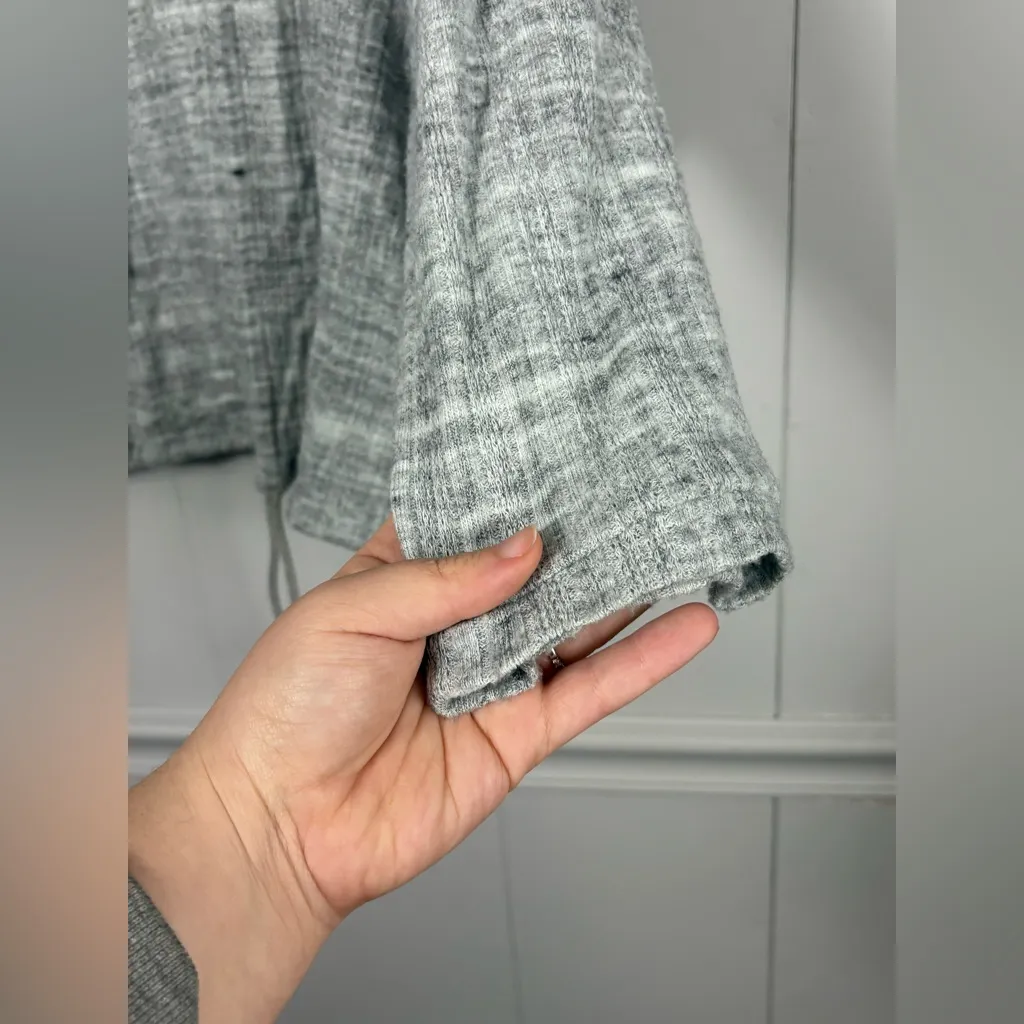 Anthropologie Drop Shoulder Cinched Hem Pullover Gray Knit Sweater Small Winter - Image 5