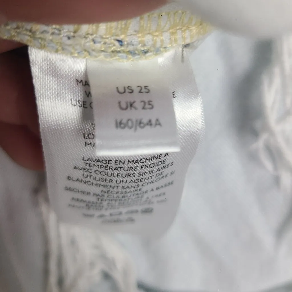 Free People Maggie Jeans Size 25* Chewed Hem‎ Distressed Straight Relaxed Ankle - Image 3