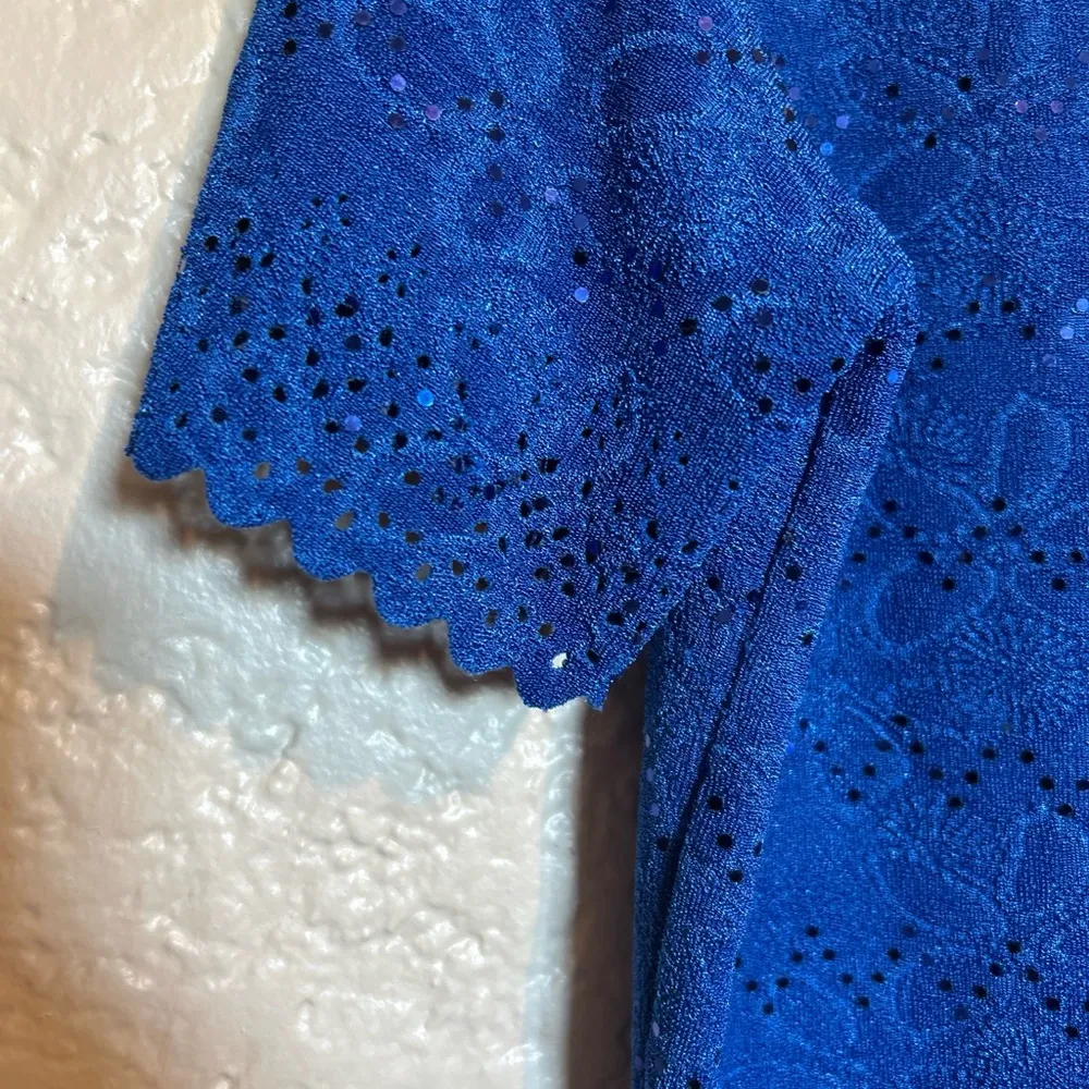 Belle‎ Amie women’s Blue sparkly top blouse short sleeve size PXL - Image 7