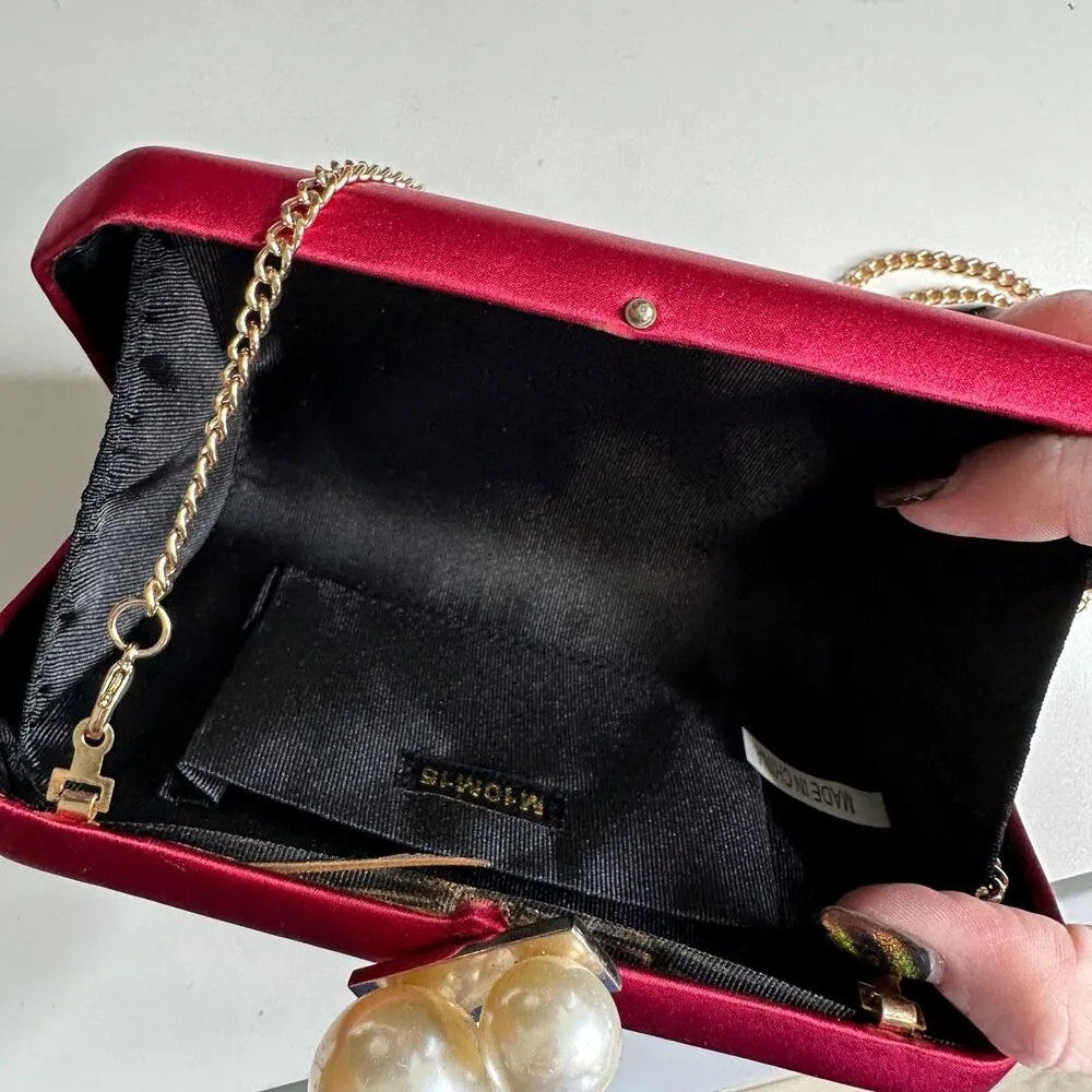 Vintage Red Stain Small Crossbody Purse Large Pearl Clasp - Image 5