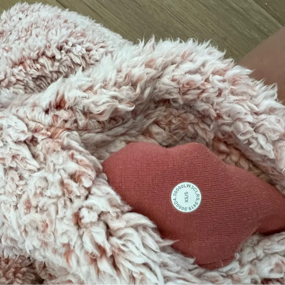 lululemon Cozy Pink Fleece Sherpa - Image 4