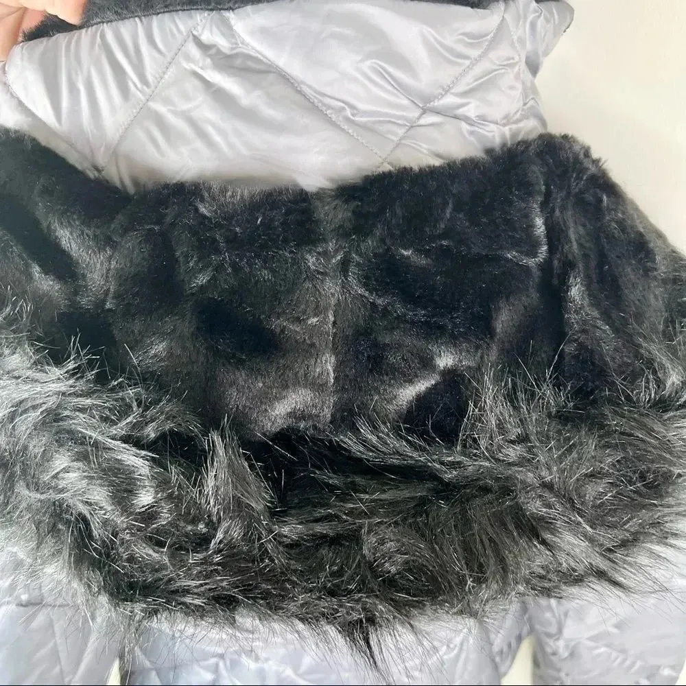 Sebby Collection Grey Silver Quilted Puffer Coat Black Faux Fur Trim NEW Sz S - Image 9
