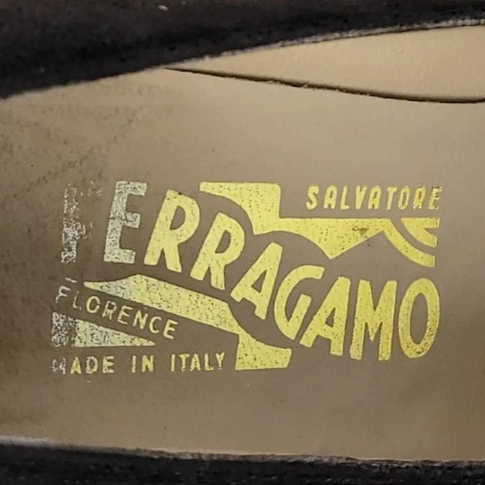 Salvatore Ferragamo Pumps Womens 9.5 AA Brown Calf Leather Block Kitten Heel - Image 3