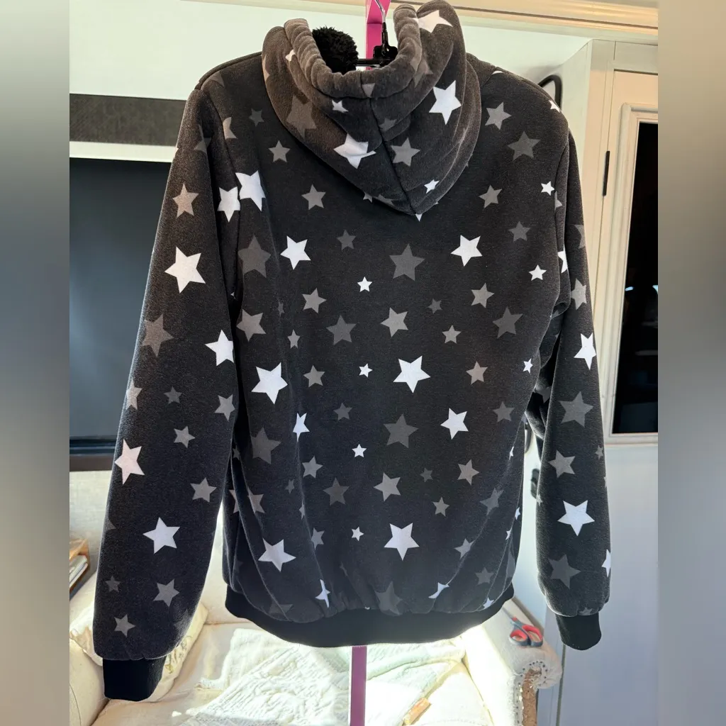 Jackson hole Starry Night Black and White Women's Hoodie size Medium - Image 3