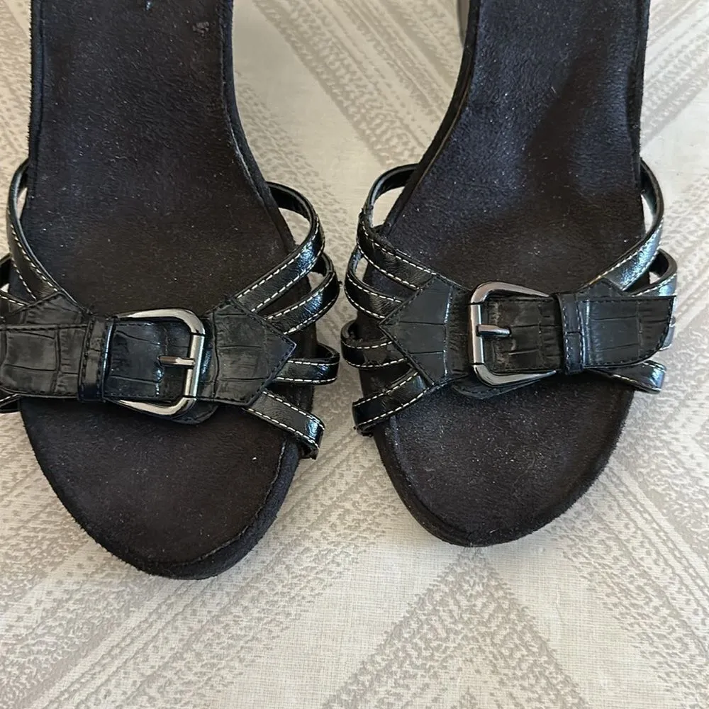 A2 Women’s Black Strappy Wedge Sandals - Image 2