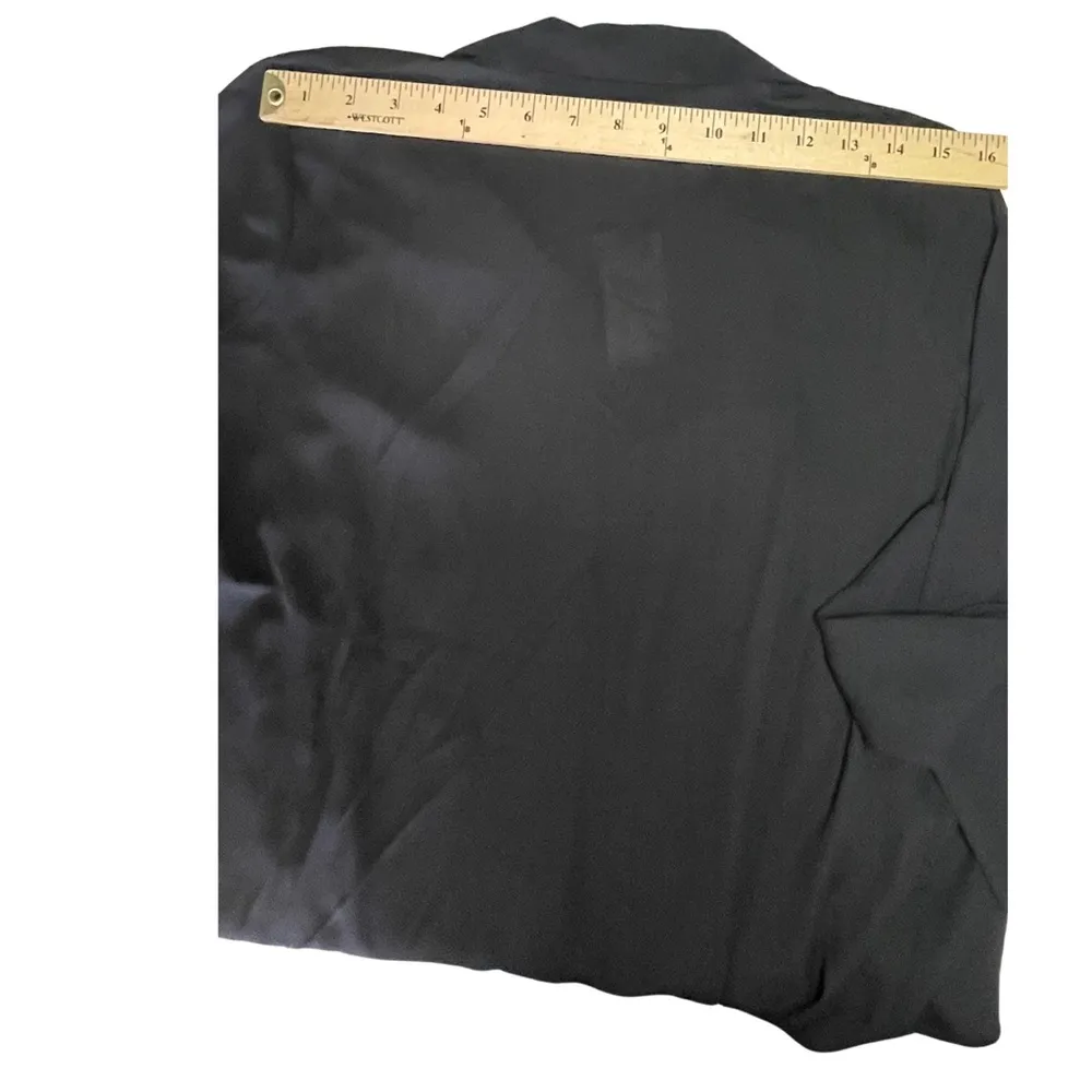 A Pea in the Pod Size XS Easy Hidden Nursing Access. - Image 10