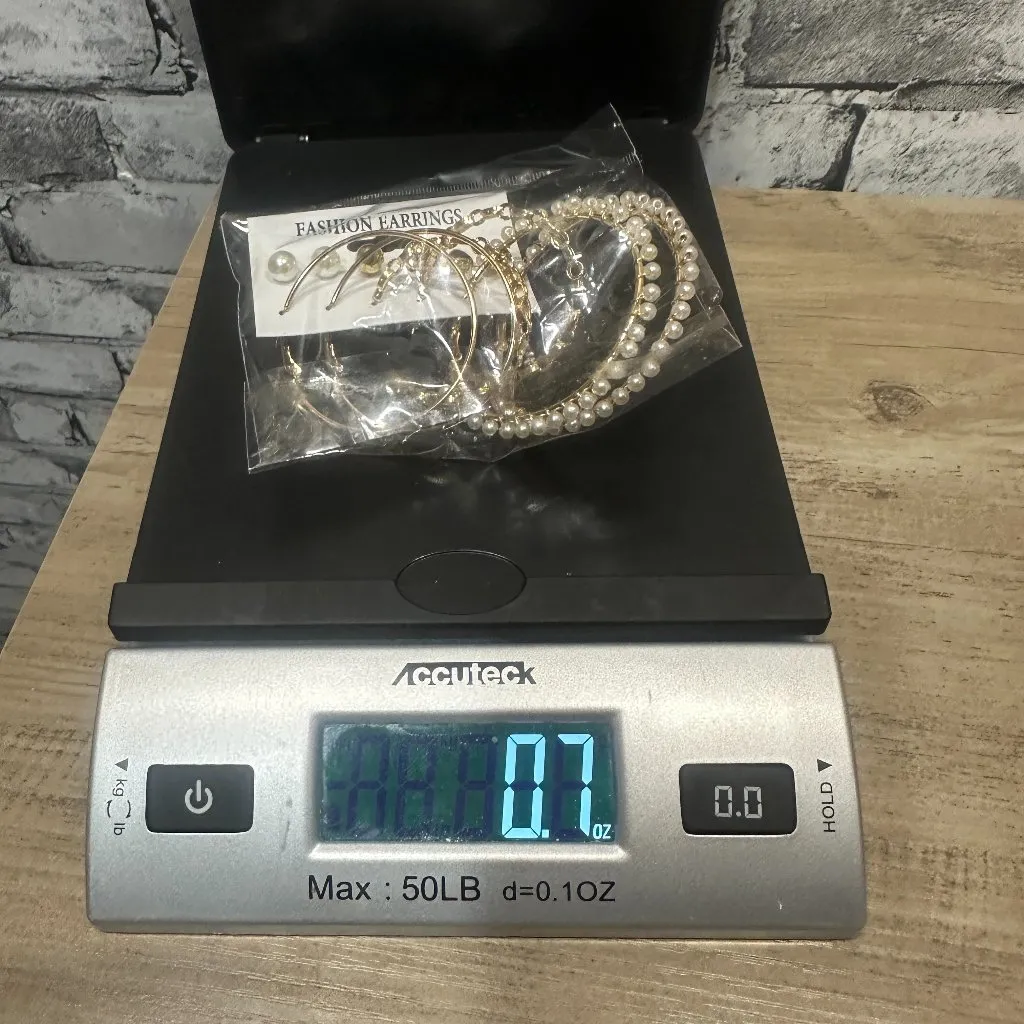 EUC Fashion Earrings Full Set ( 3 Studs, 3 Medium/ Large Hoops) Gold - Image 9