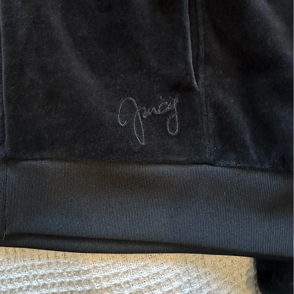 Juicy Couture Womens Velour Full Zip Hoodie Pitch Black size XL Pendent Zipper - Image 8