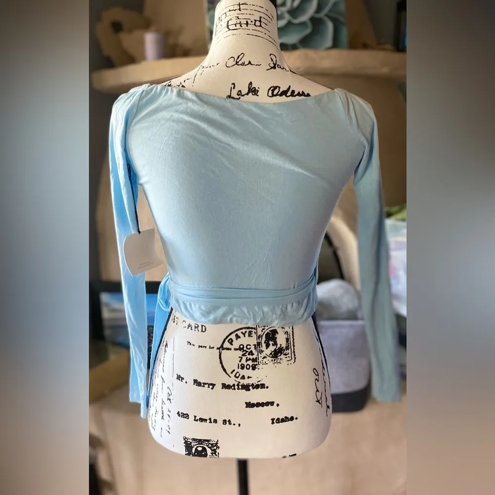 Superdown Magda Off Shoulder Wrap Top - Image 5