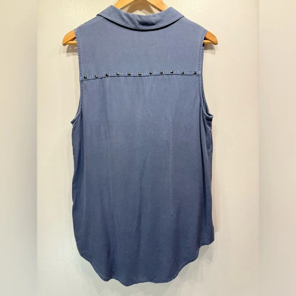 Rock & Republic Slate Blue Sleeveless Western Shirt with Rivets Medium - Image 3