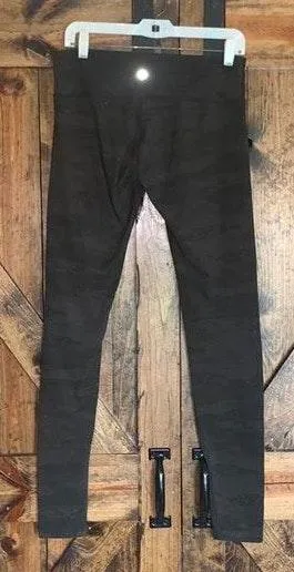 Lululemon camo wunder unders size 8 full length! - Image 3