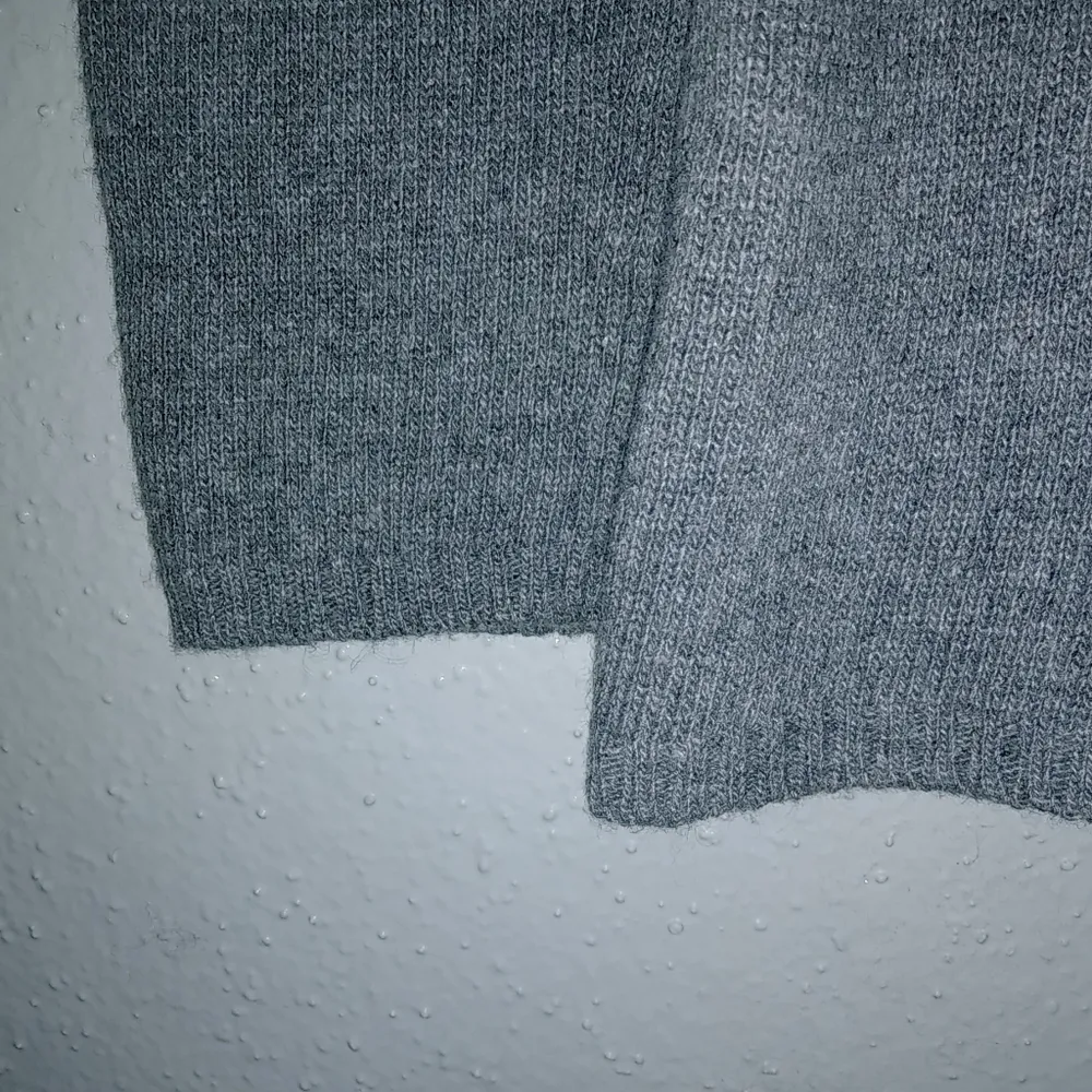 Banana Republic L Luxury Cashmere Blend Ribbed Pullover Turtleneck Sweater Gray - Image 5