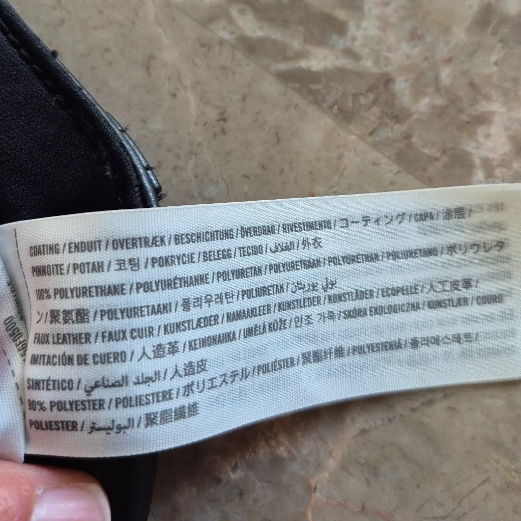 Abercomie & Fitch Vegan Leather Curve Love Skinny High Rise - Image 7