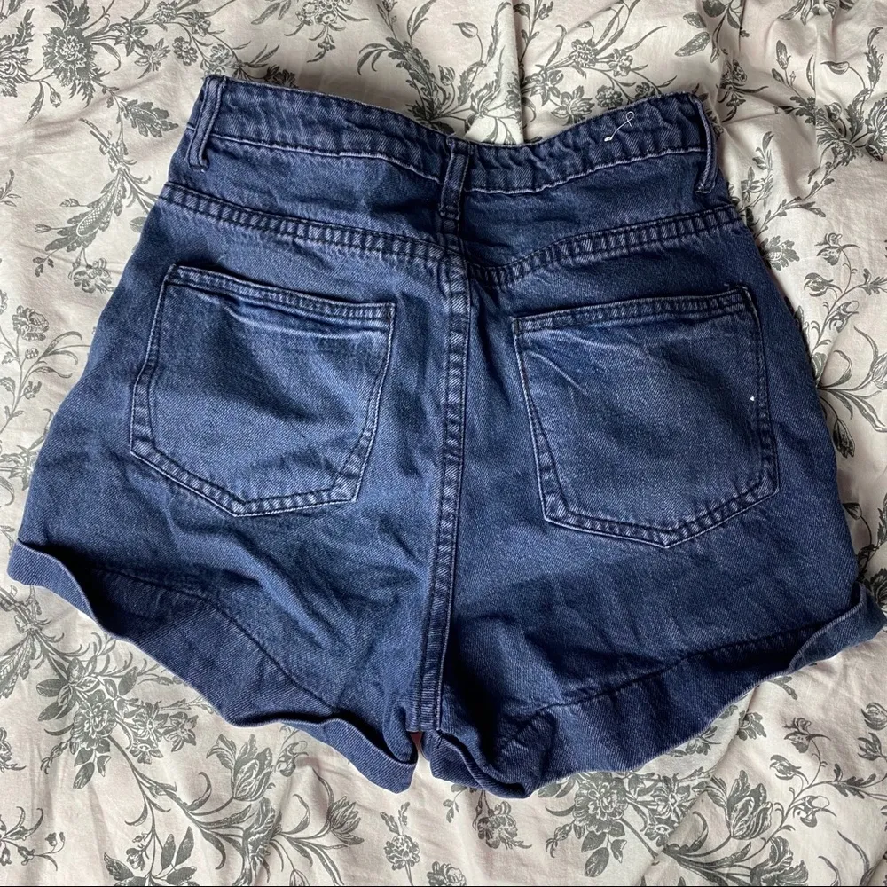 High waist distressed mom jean shorts Black Size 2 - Image 2