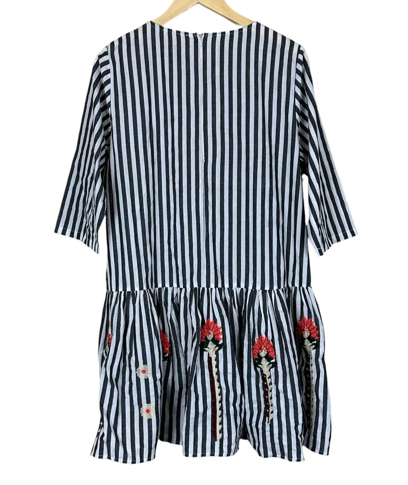 Stevie Hender Dress Womens M White Gray Striped Cotton Embroidered Cottagecore - Image 4