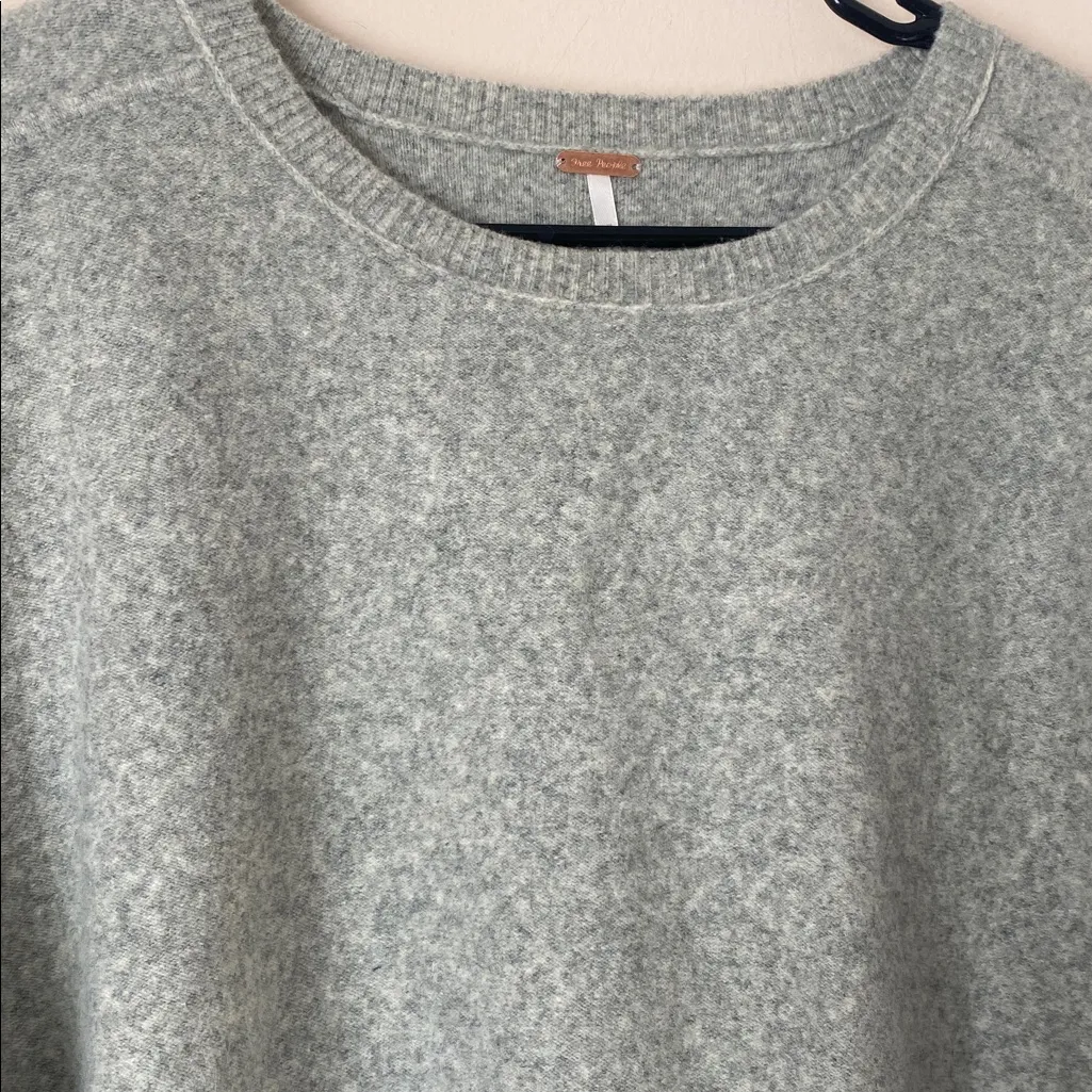 Free People Luna gray sweater - Image 3