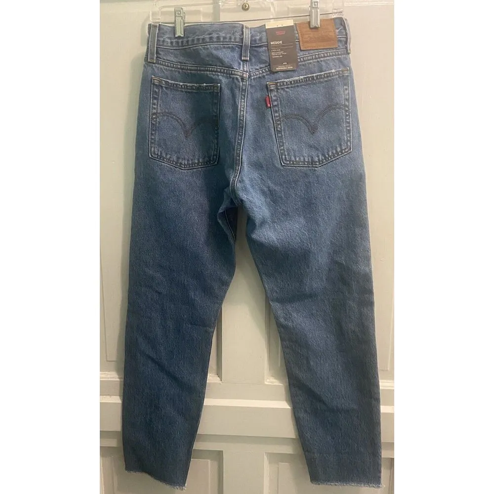 Levi's Premium Wedgie Straight Button Fly High Rise Tapered Leg Size 29 NWT $98 - Image 2