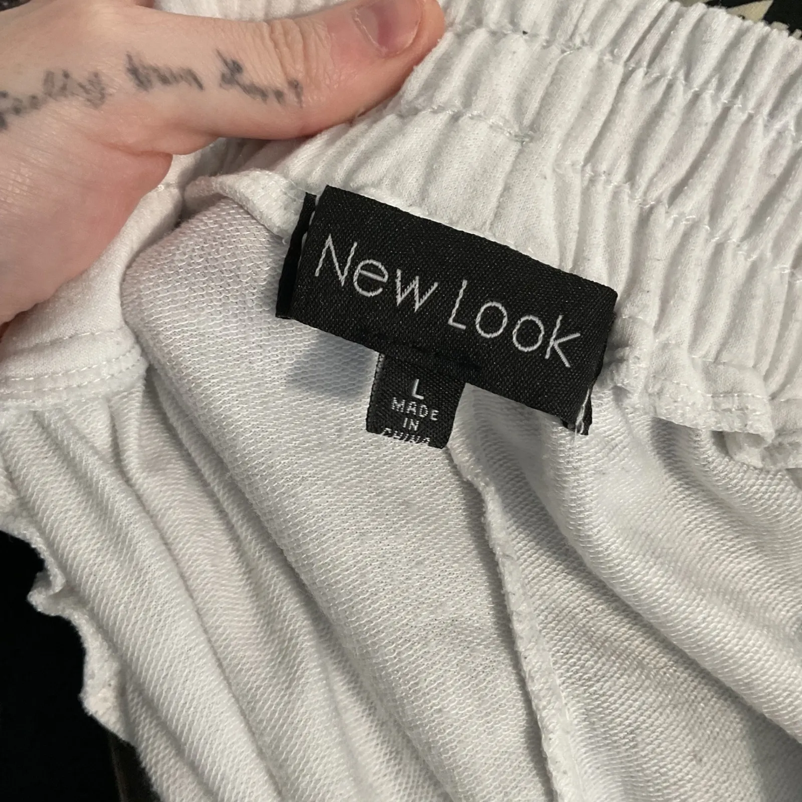 New Look White Cargo Jogger Pants Elastic Waist Pocket Detail Women's Large - Image 4