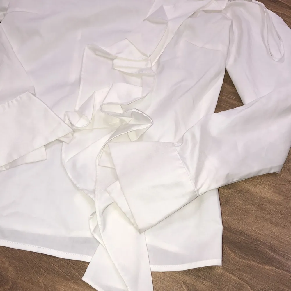 Foxiedox Luna Luna size small ivory top with ruffles - Image 3