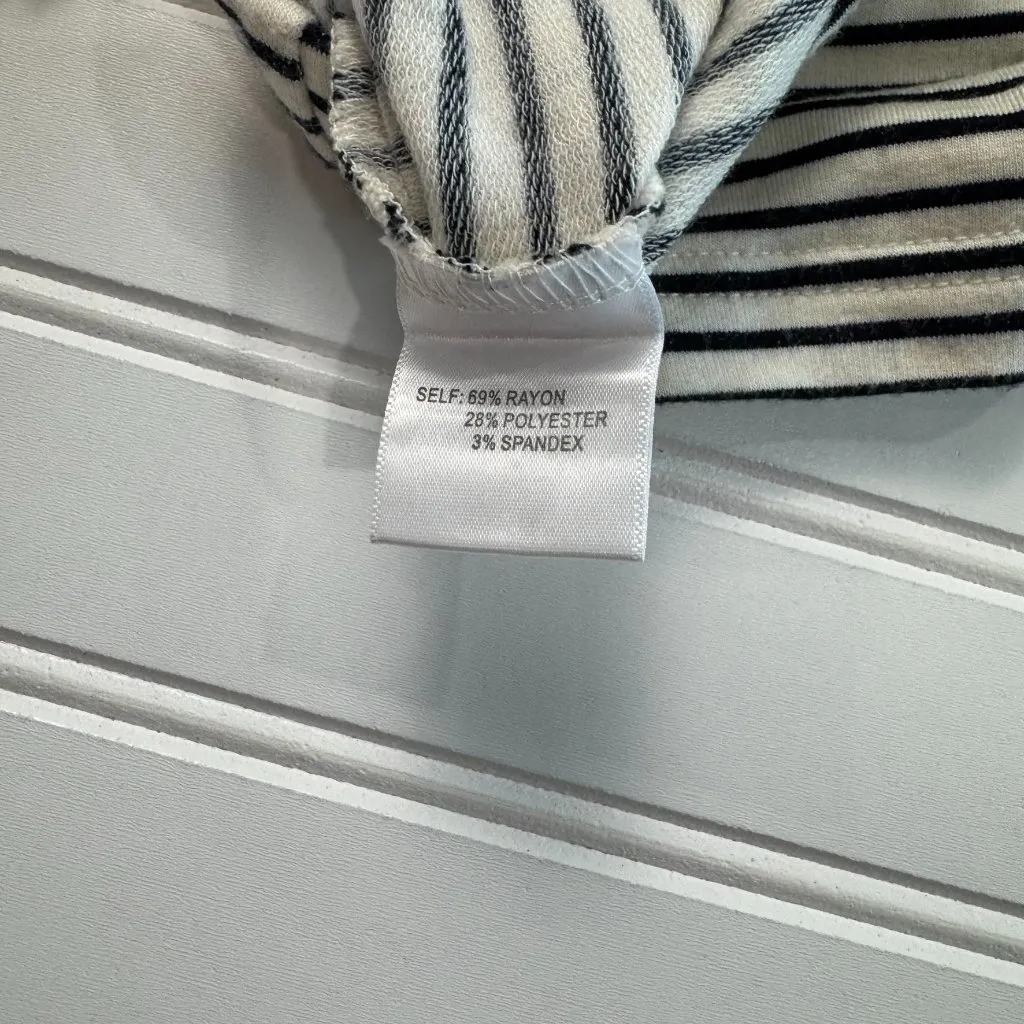 Jane & Delancey Stripe Lace Up Cropped Top Size XL Short Sleeve D12 - Image 5