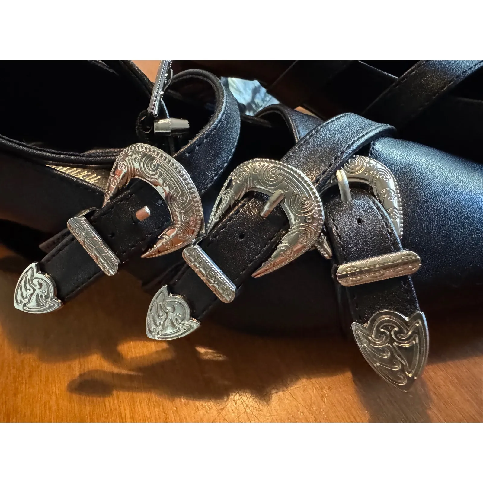 Guanghuiyuzu Black Pointed Toe Buckle Strappy Block Heels Women's Size 35 - Image 7