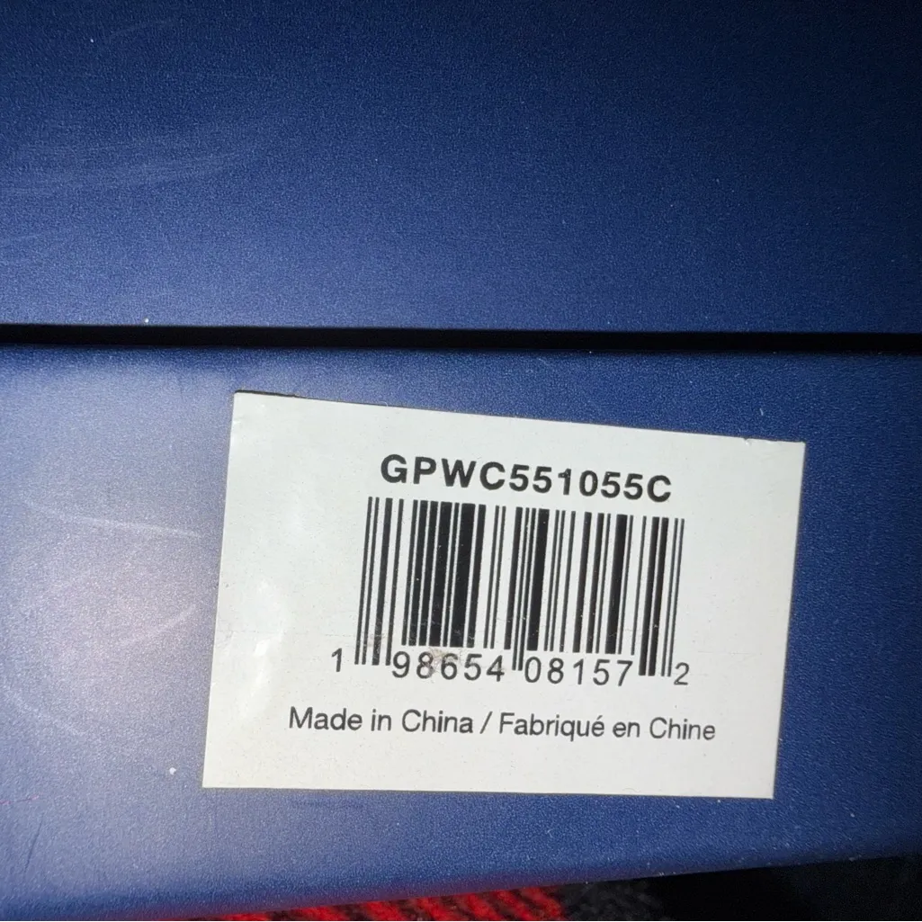 NIB Gap women's  ribbed knit hat and scarf set in pink and white stripes - Image 2