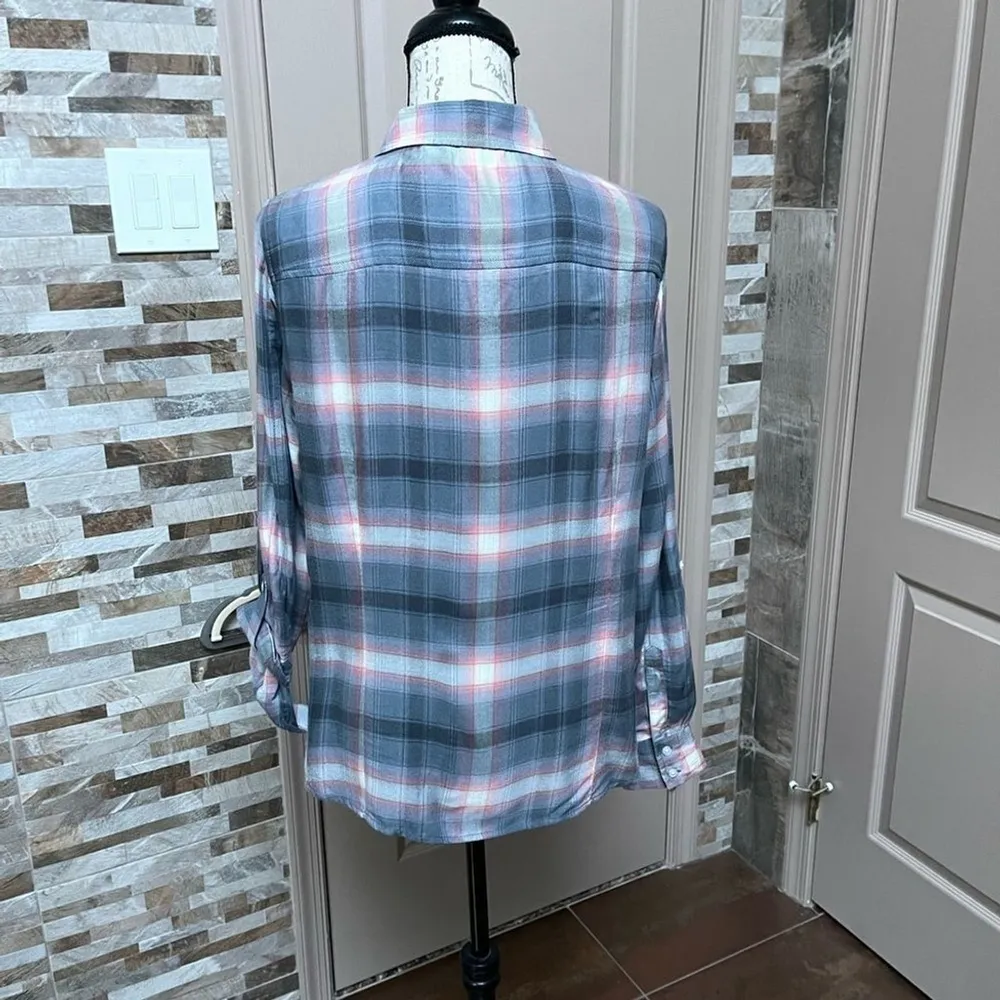 TOMMY Hilfiger women button down shirt top blouse plaid Sz M - Image 9