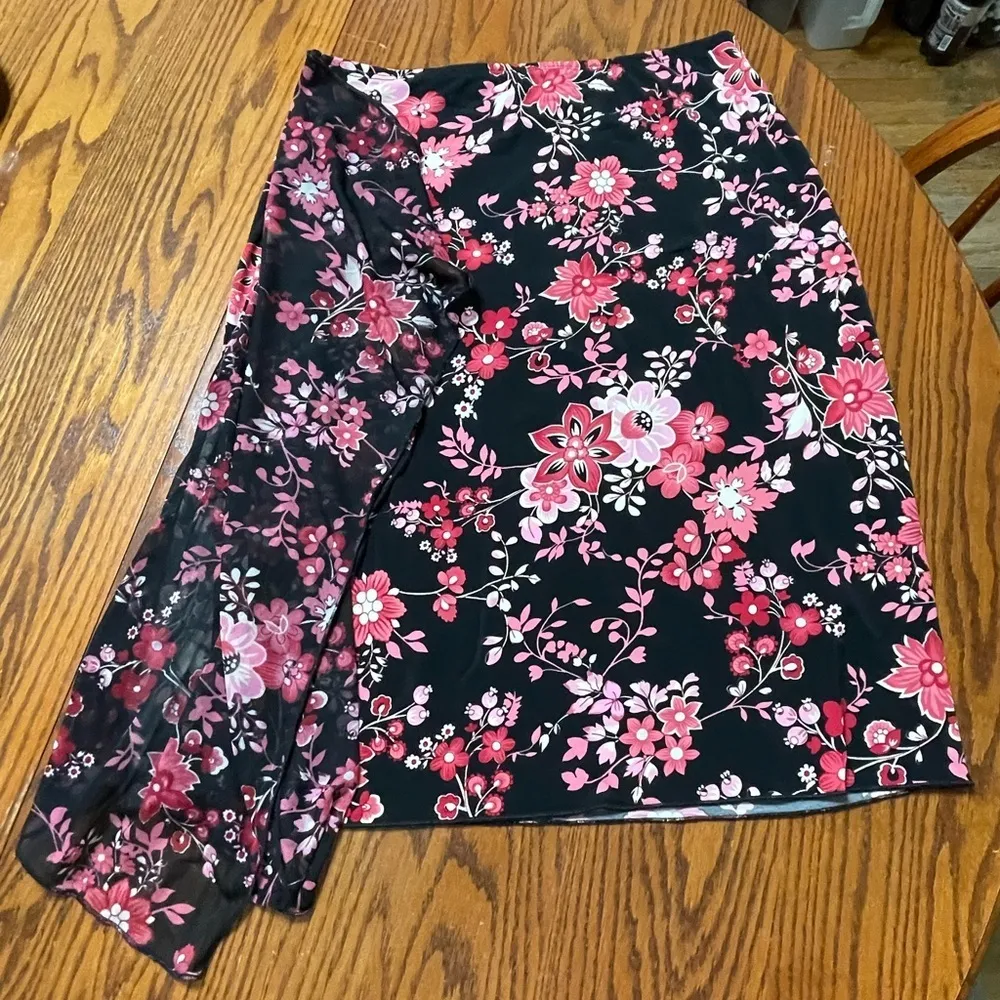 Vintage Y2K Floral Skirt Black Pink Red With Mesh - Image 6