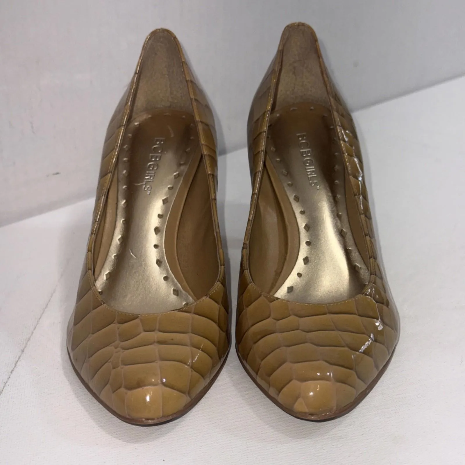 BCBG Girls Tan Old Money Timeless Classic Leather Snake Skin Pumps Heels Size 7 - Image 13