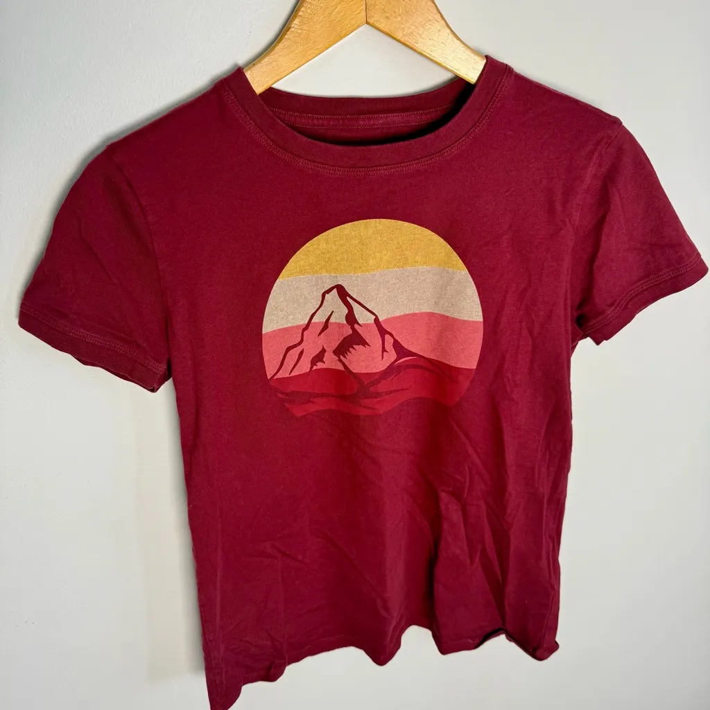 Pendleton Women’s Red Mountain Graphic Tee | S - Image 2