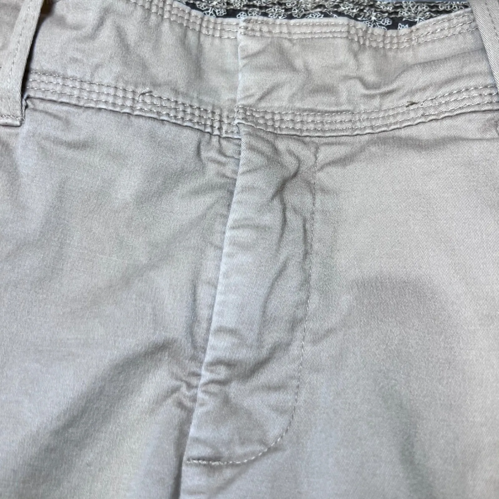 Lee Natural Straight Leg Chino Pants Womens 10 Petite Khaki Just Below The Waist - Image 7