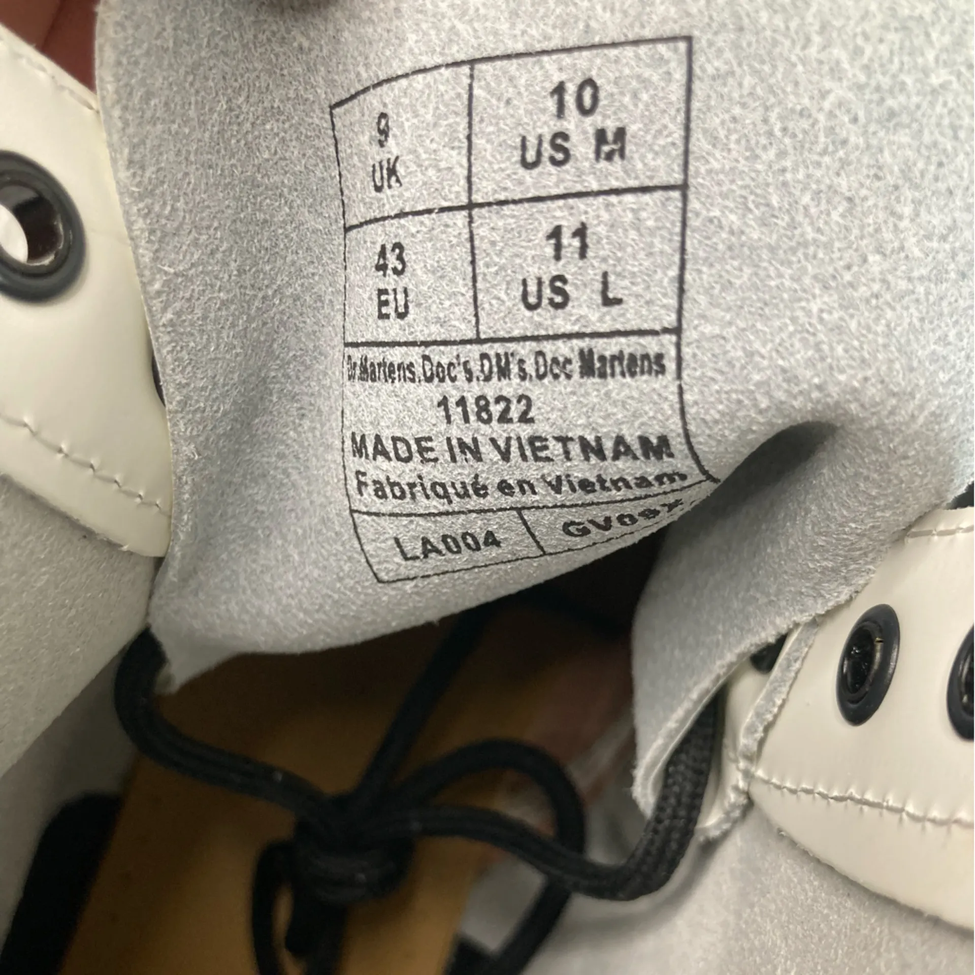 Dr. Martens 1460 White Smooth Leather Boots Men’s 10 / Women’s 11 NWT - Image 6