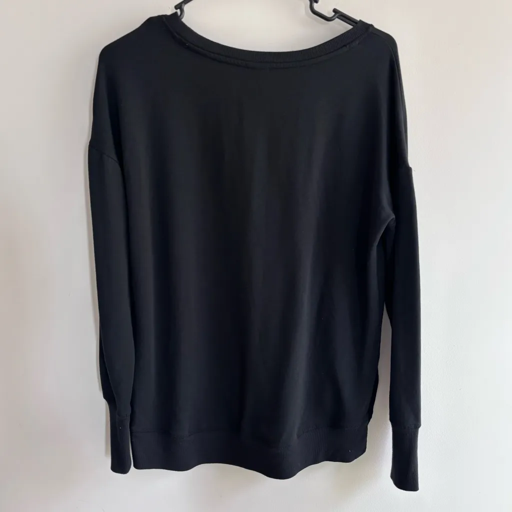 Active Life size S/M oversized black Long Sleeve soft sweatshirt - Image 5