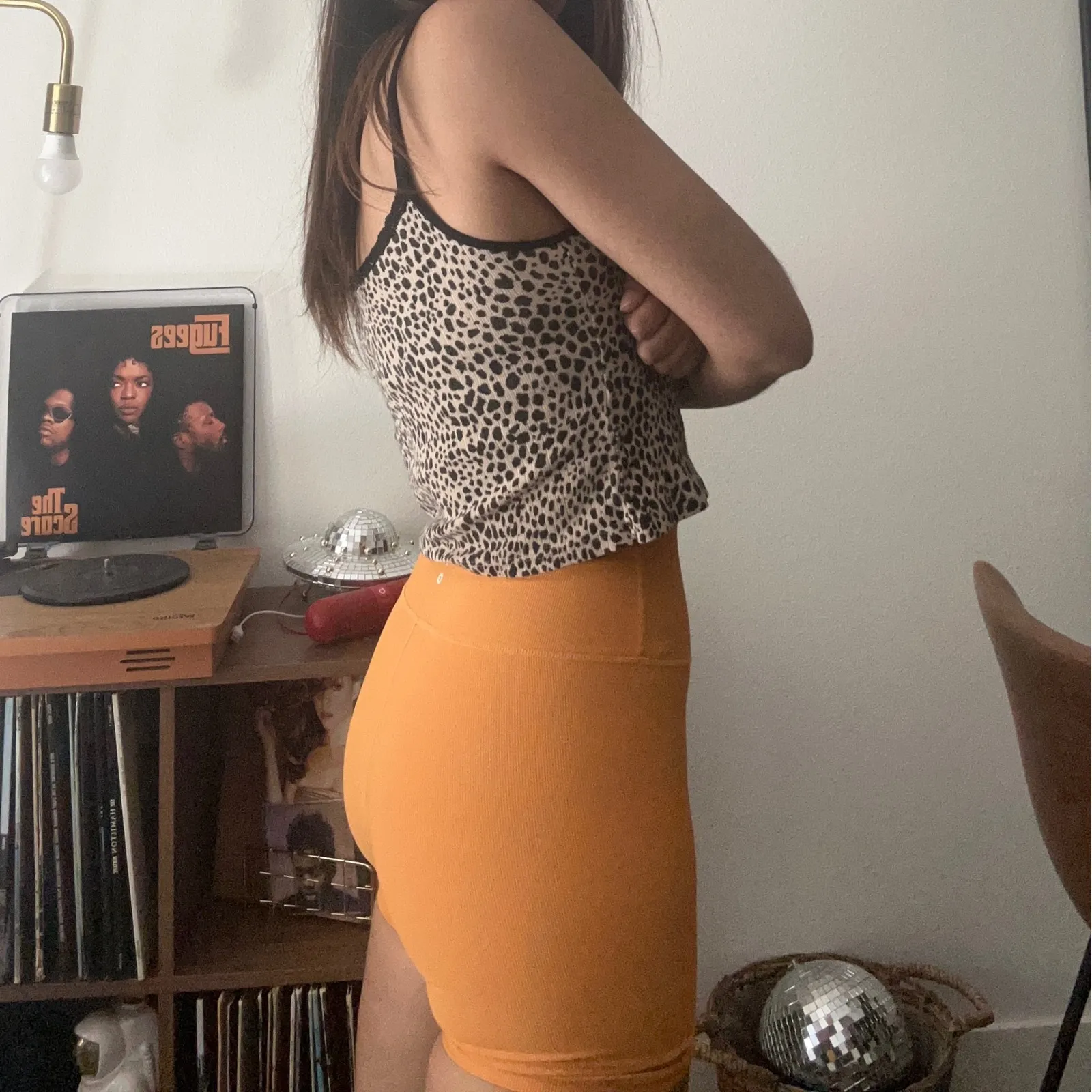 Wilo Ribbed Biker Shorts High Waist Athletic Workout Gym Activewear Medium Orange - Image 2