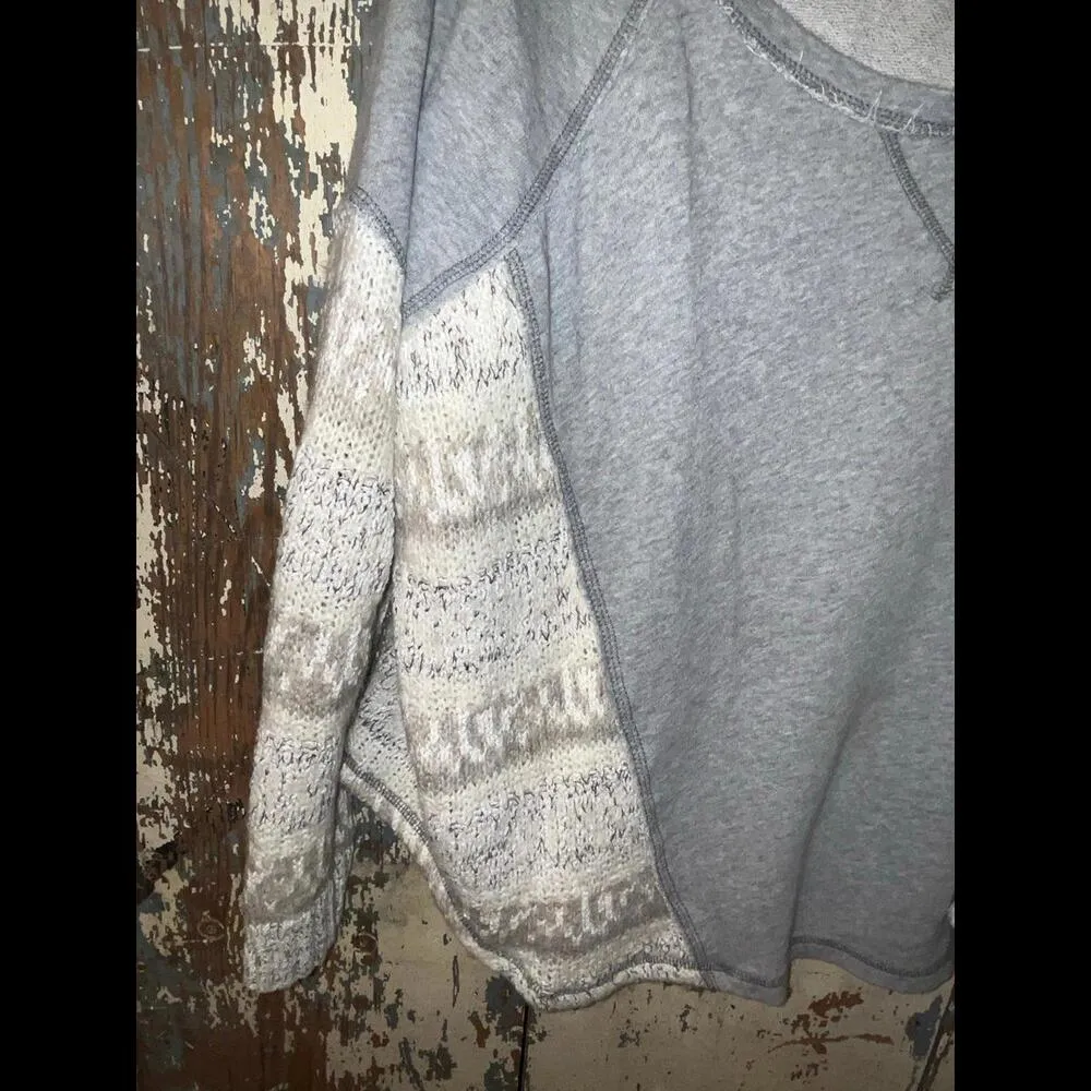 Free People Gray Knit Long Sleeve shirt, size Medium - Image 3