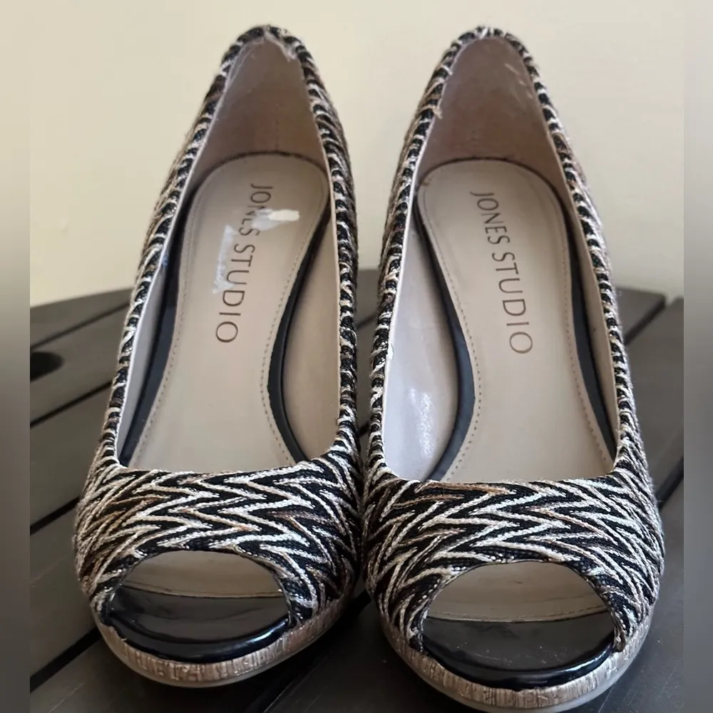 Jones Studio Black Brown Tan Zig Zag Lines  4 inch Wooden High  Heels Sz 7 - Image 5