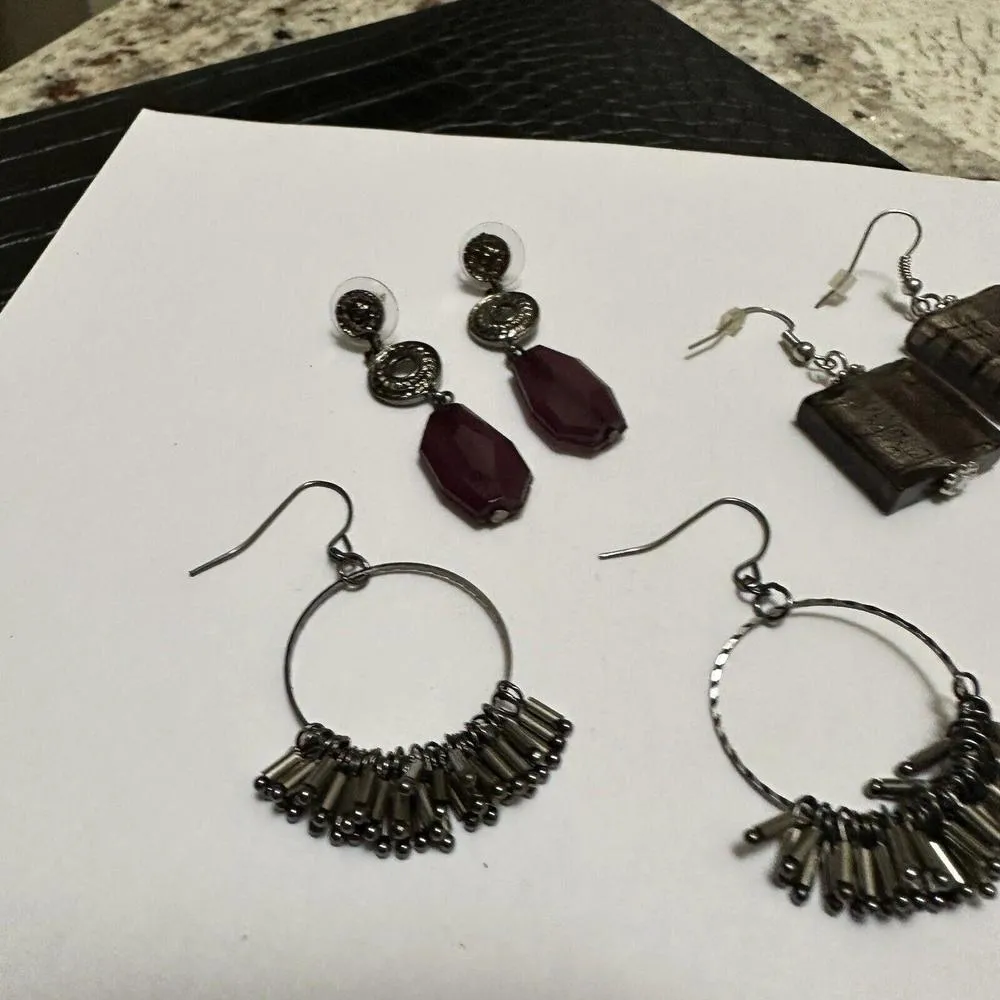 Lot Of 3 Pretty Dangle Drop Bead Beaded Mix Of Pierced Earrings - Image 5