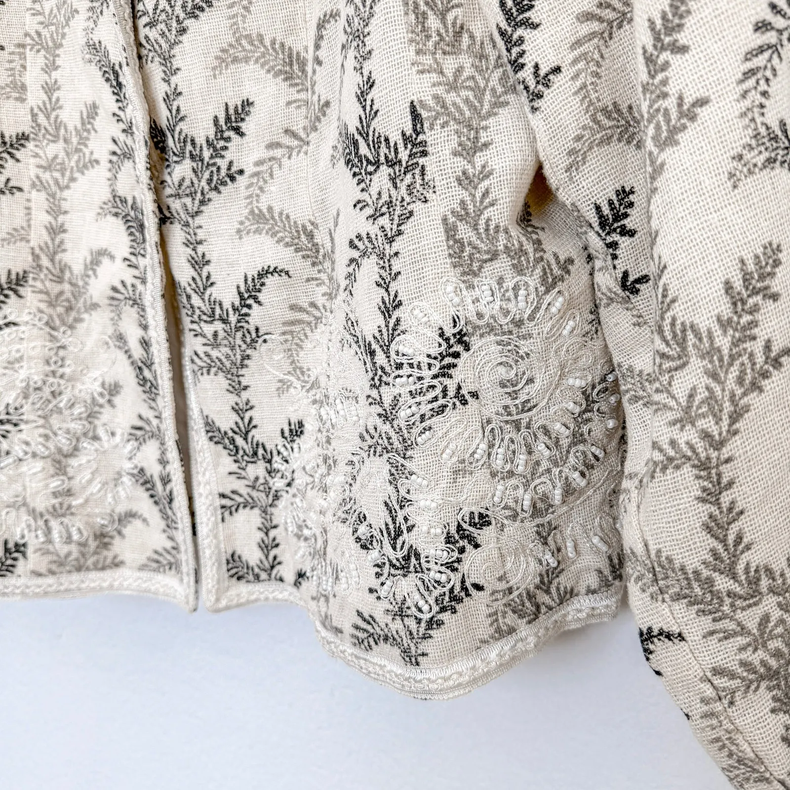 Coldwater Creek Womens Blazer Size M Cream Botanical Embroidered‎ Cottage Fairy - Image 4