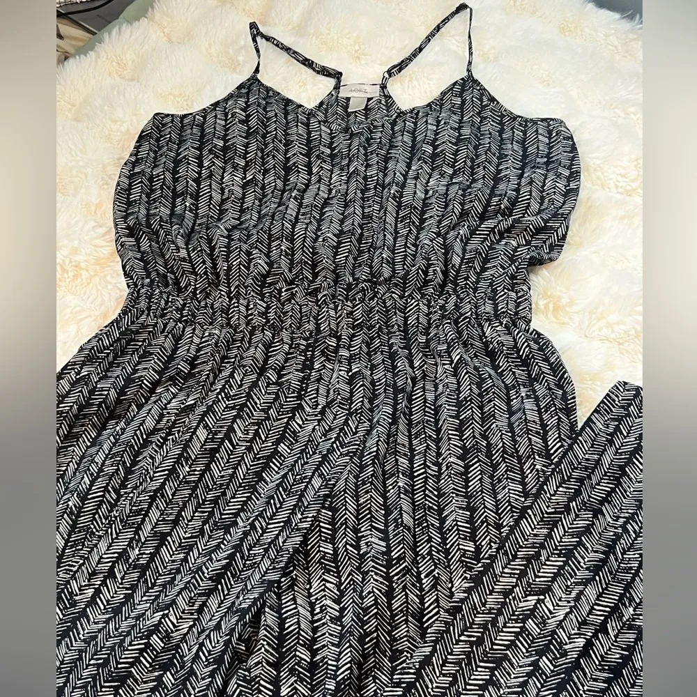 LOFT Black and White Chevron Jumpsuit Sz LP - Image 2