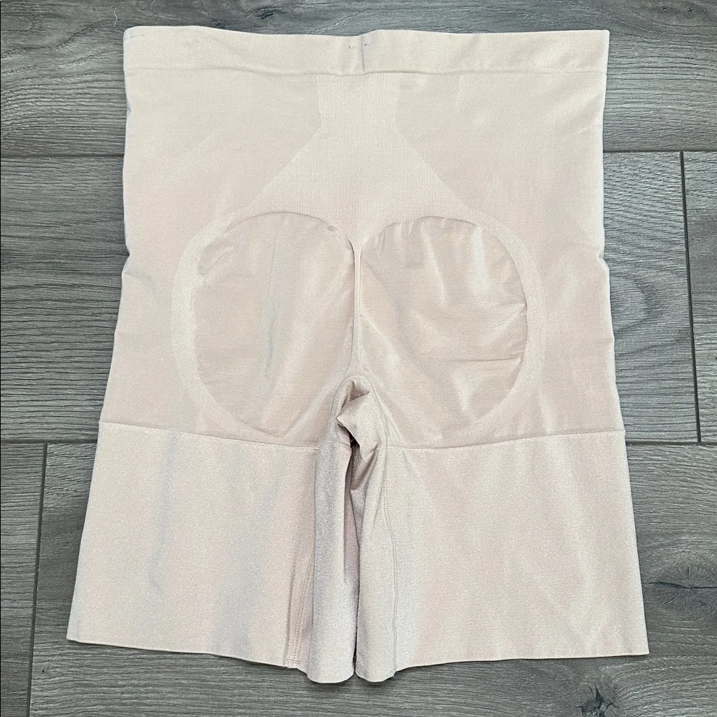 Spanx Sculpt OnCore Mid Thigh Slimming High Rise Shorts Nude Size XL - Image 5