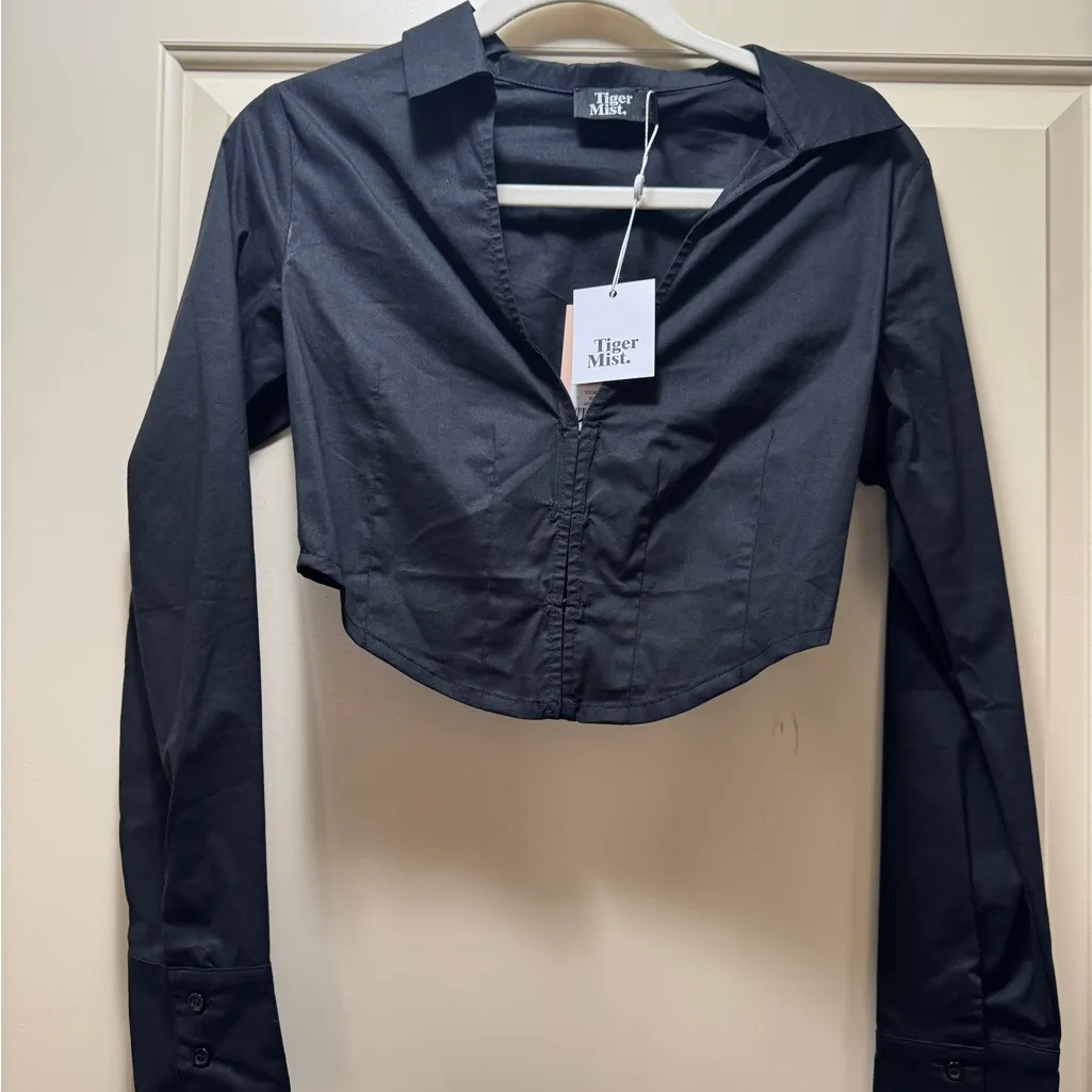 Tiger Mist Black Collared Top - Image 2