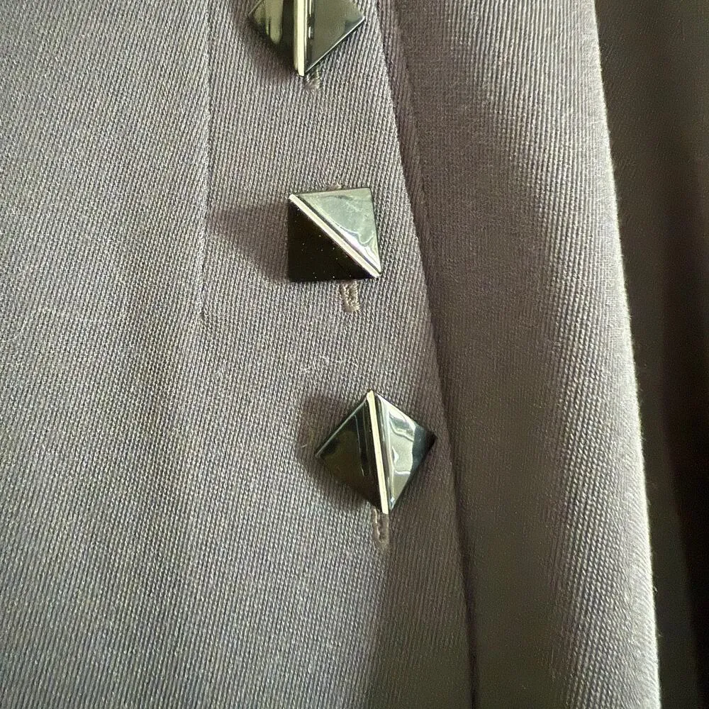 ROGER SAKOUN Paris | 80s Vintage Navy Wool Wrap Skirt with Unique Buttons | 46 Blue Size 10 - Image 3