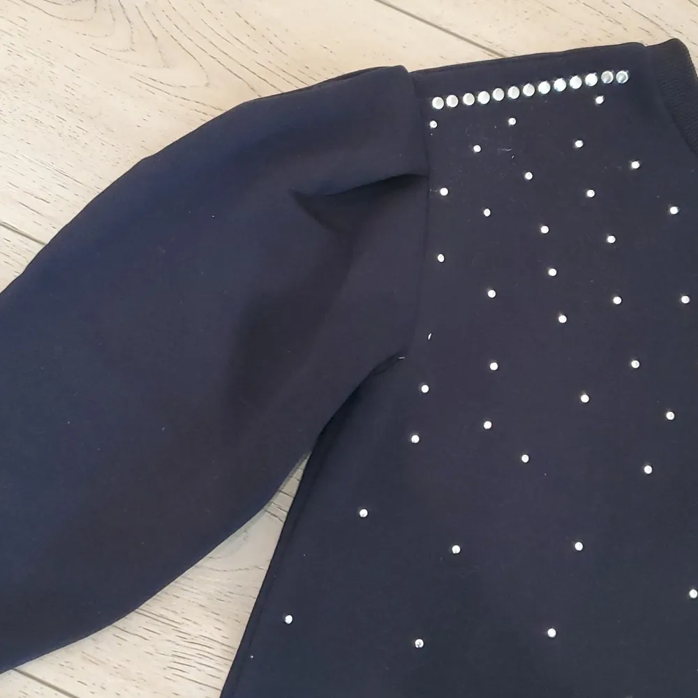 Zara Black Puff Sleeves Studded Fleece Sweater - Image 3