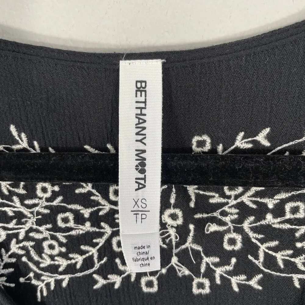 Bethany Mota Romper Shorts Womens Size XS Gauze Black Embroidered Faux Wrap Boho - Image 3