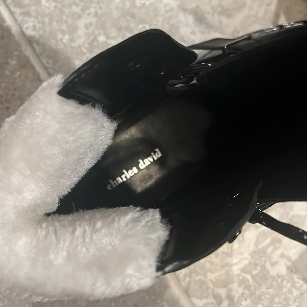 Charles David Cliche Hiking Booties in Black, Size 11 New in Box Retail $229 - Image 5