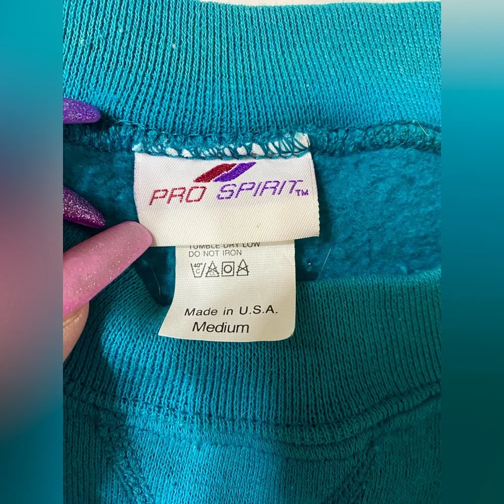 Vintage Connecticut crew neck sweatshirt Size M - Image 2